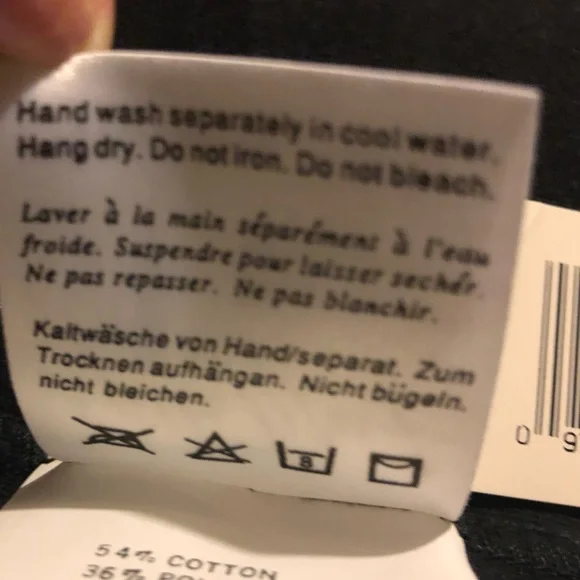 Gilda Marx Breathable’s Bodywear, V Neck, Long Sleeve, Grey and Black Print Top. - Picture 9 of 9